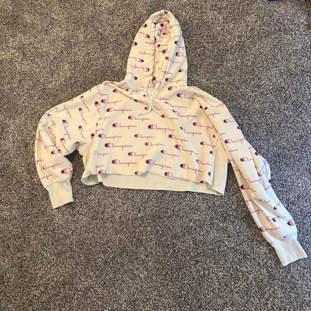 Oversized cropped Champion hoodie